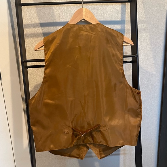 Suede Leather Vest - Picture 3 of 4